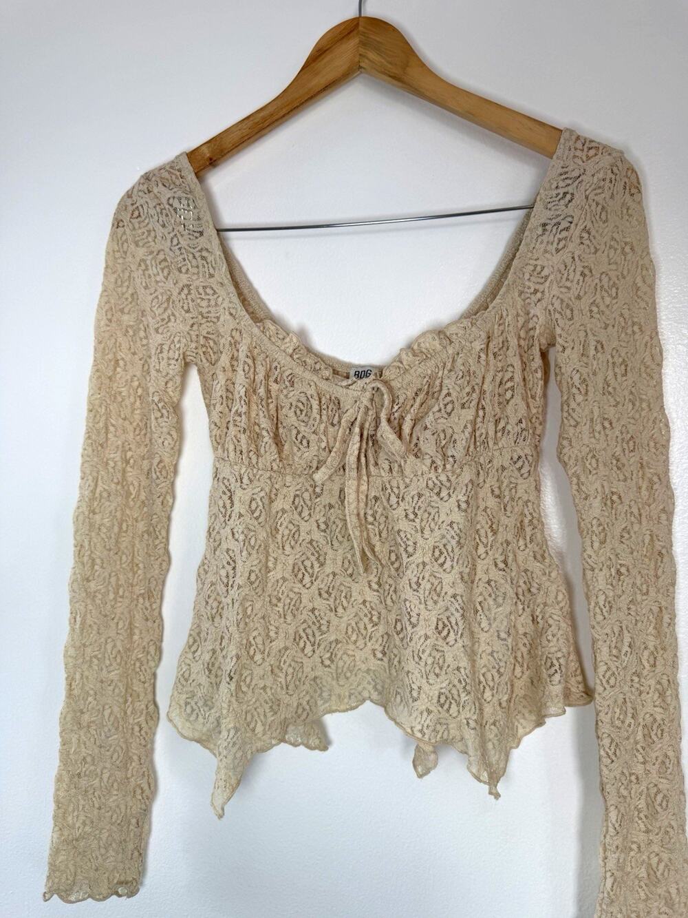 BDG Urban Outfitters Cream Lace Long-Sleeve Tie-Front Top Size Small NWT